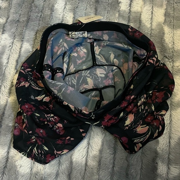 INTIMATELY Free People Allie Mesh Biker Short Size Small - Picture 4 of 5